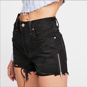 Levi’s 501’s High Rise Shorts Jean Denim Side ZIP
